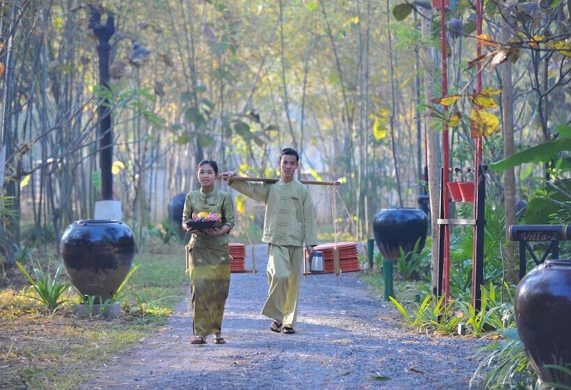 هتل Villa Inle Boutique Resort