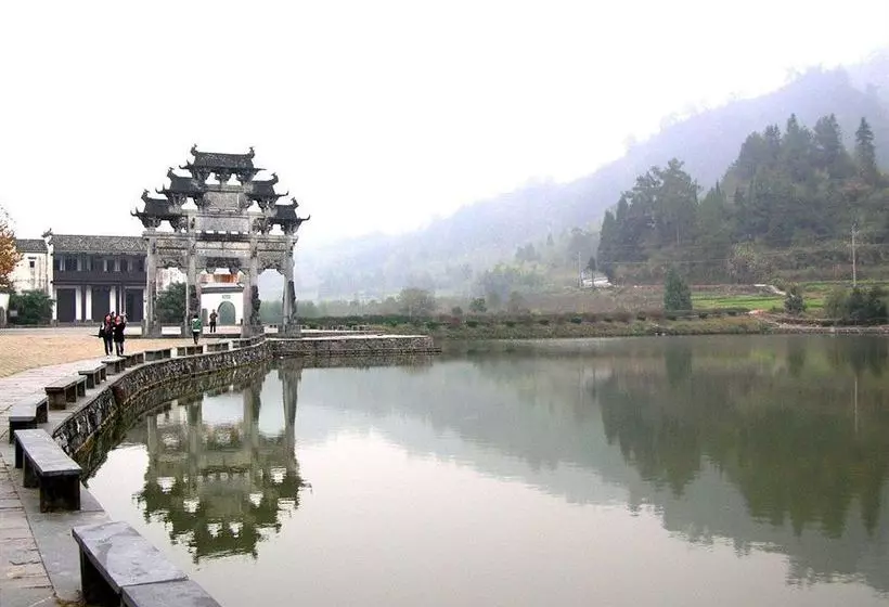 Hotel Xidi Travel Lodge