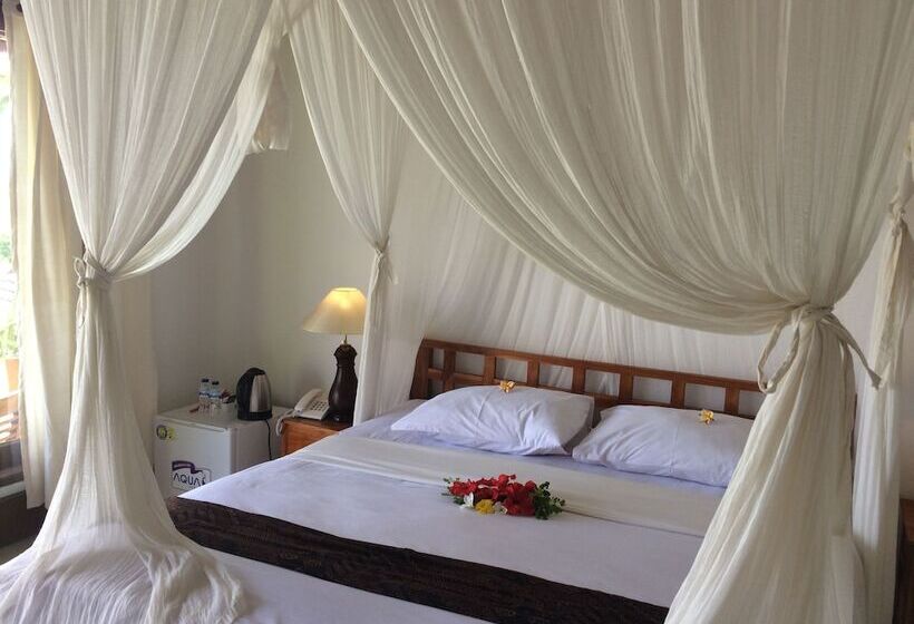 Lembongan Cliff Villas