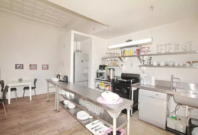 Пансион Motel Mi Pi Chi