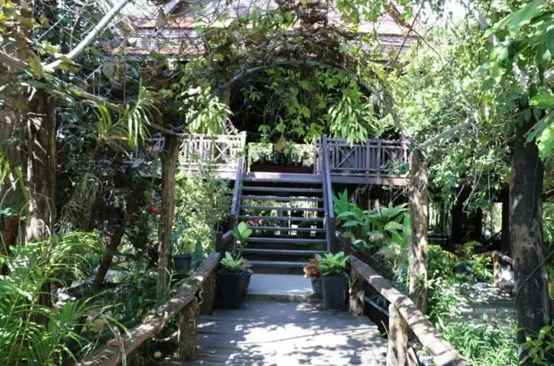 ペンション The Bong Thom Homestay