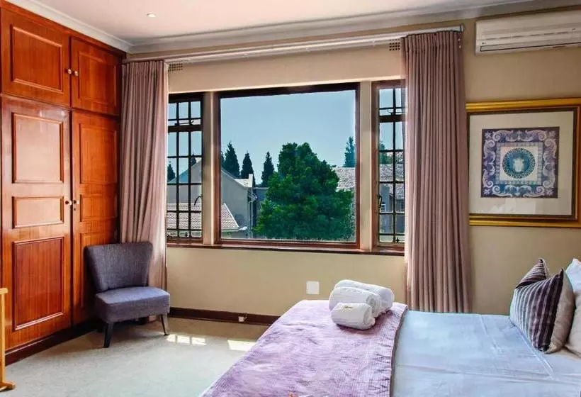پانسیون Villa Vittoria