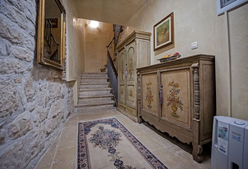 Residence Porta Antica Centro Storico