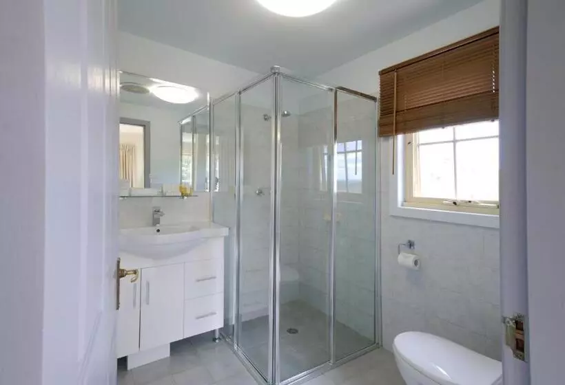 Riverview Boutique Motel