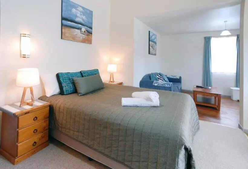 Riverview Boutique Motel