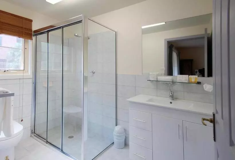 Riverview Boutique Motel