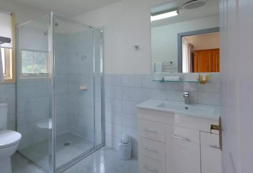 Riverview Boutique Motel