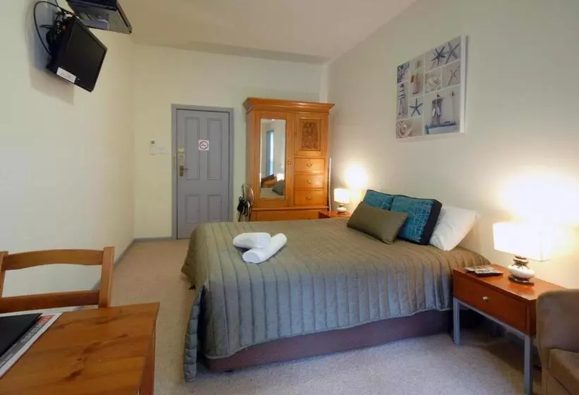 Riverview Boutique Motel