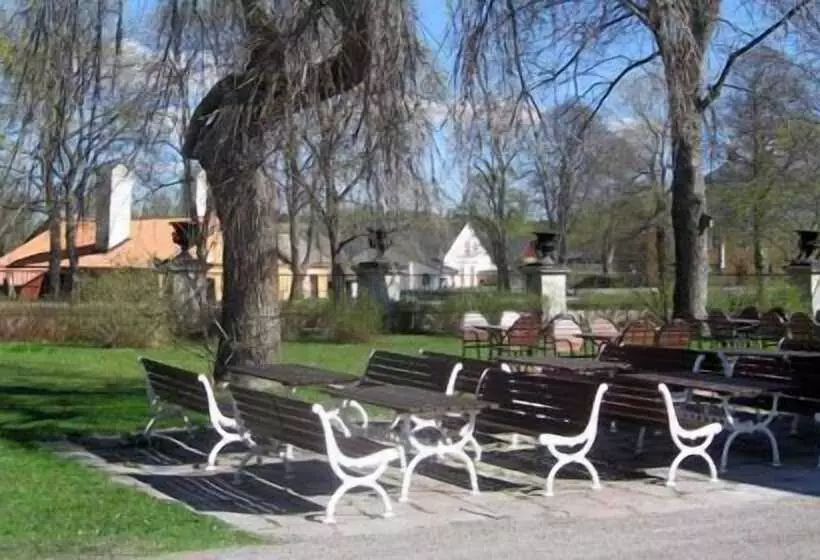 ホテル Wärdshuset Gammel Tammen österbybruk