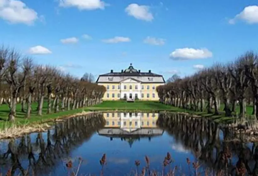 ホテル Wärdshuset Gammel Tammen österbybruk