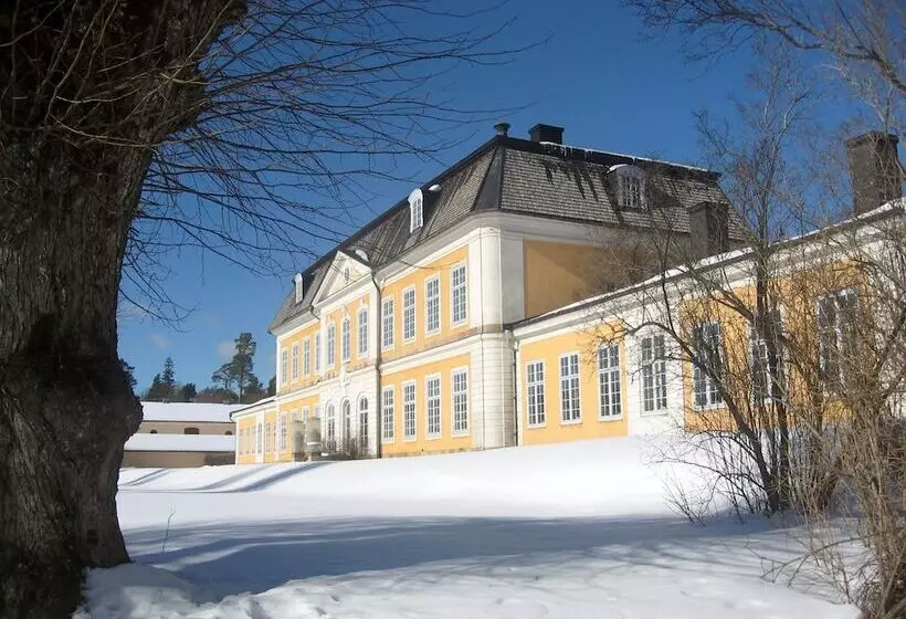 ホテル Wärdshuset Gammel Tammen österbybruk