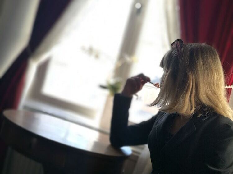 فندق Wärdshuset Gammel Tammen österbybruk