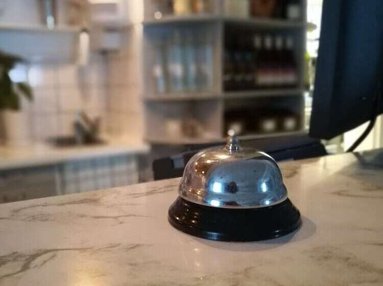 فندق Wärdshuset Gammel Tammen österbybruk