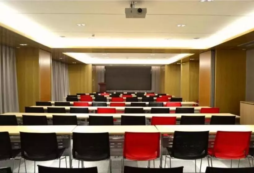 ホテル City Comfort Inn Jinan Railway Station Daming Lake