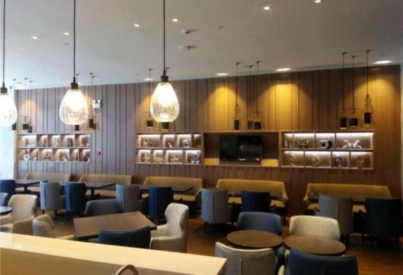 בית מלון כפרי City Comfort Inn Jinan Railway Station Daming Lake