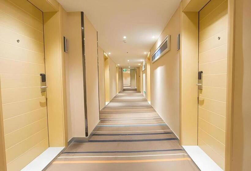 בית מלון כפרי City Comfort Inn Wuhan Huanghe Tower Shouyi Metro Station