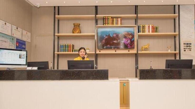 בית מלון כפרי City Comfort Inn Wuhan Huanghe Tower Shouyi Metro Station