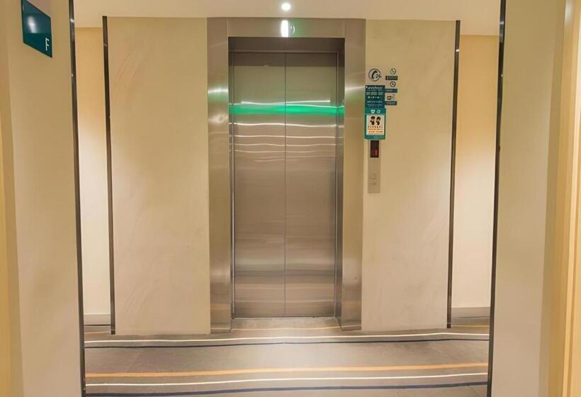 בית מלון כפרי City Comfort Inn Wuhan Huanghe Tower Shouyi Metro Station