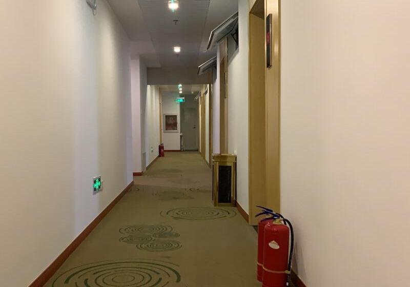 Shell Hotel Beijing Fangshan District Chengguan Metro Station