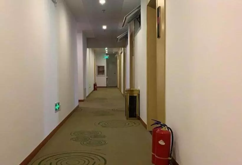 Shell Hotel Beijing Fangshan District Chengguan Metro Station
