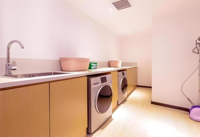 هتل City Comfort Inn Chongqing Nanping Wanda Plaza Light Rail Station