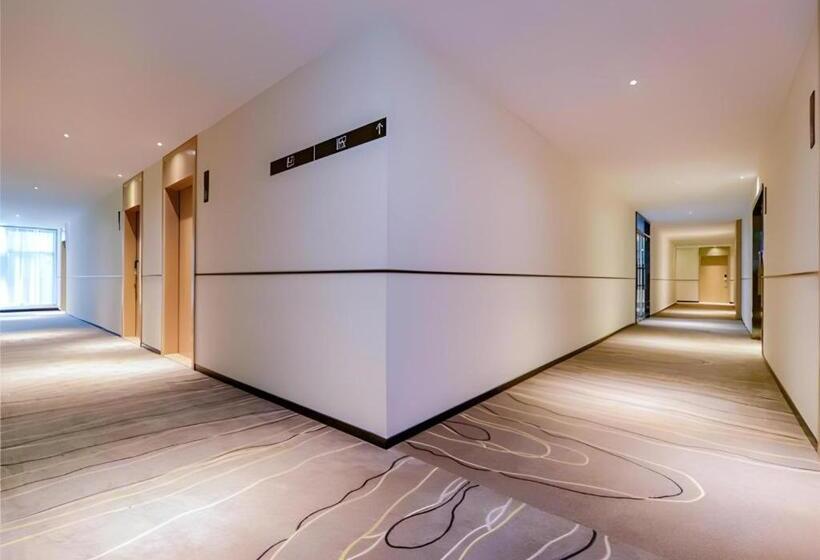 هتل City Comfort Inn Chongqing Nanping Wanda Plaza Light Rail Station