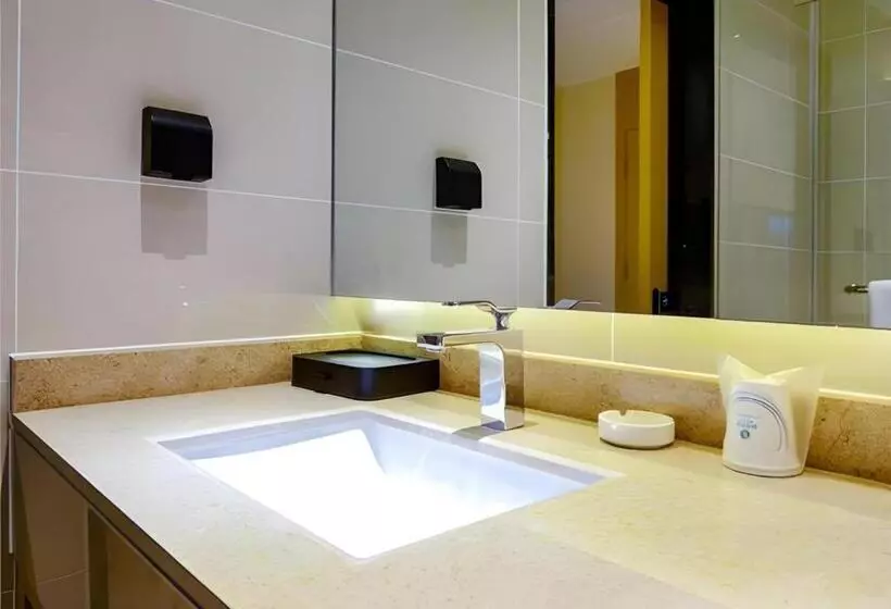 هتل City Comfort Inn Chongqing Nanping Wanda Plaza Light Rail Station