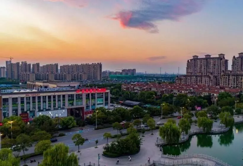 Shell Hotel Suzhou Changshu Guliu Zhonghong Square