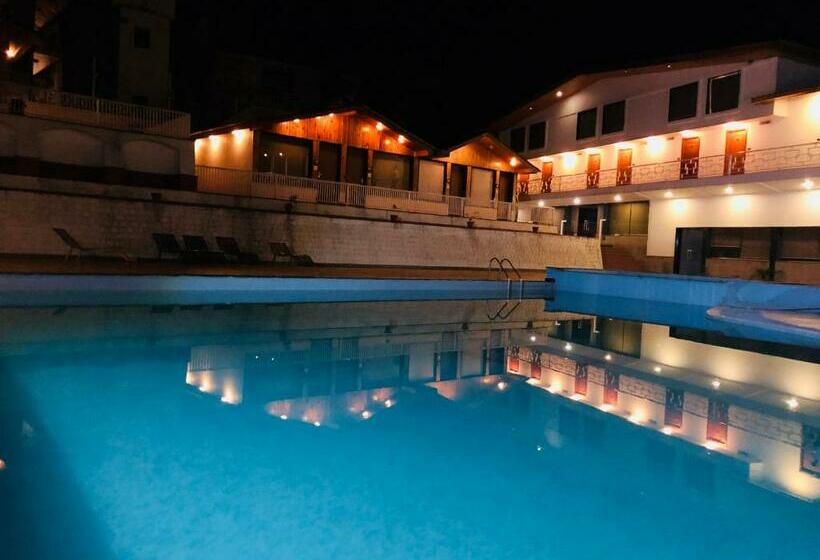 Hunky Dory Resort And Spa