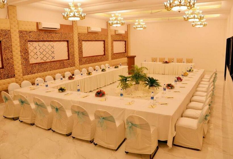 Hunky Dory Resort And Spa