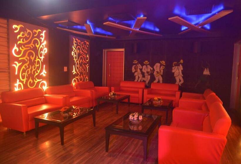 Hunky Dory Resort And Spa