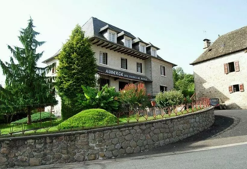 ベッドアンドブレックファースト Auberge Des Ruines De Merle