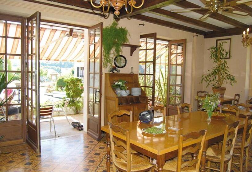 住宿加早餐 Auberge Des Ruines De Merle