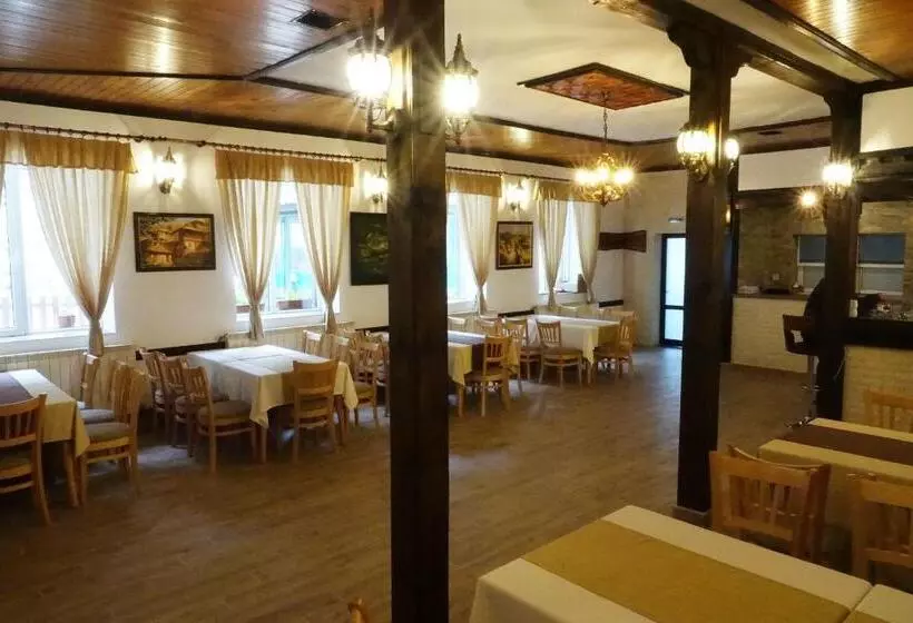 Hotelli семеен хотел орфей