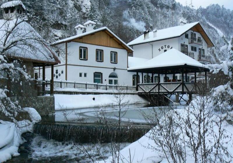 בית מלון כפרי семеен хотел орфей