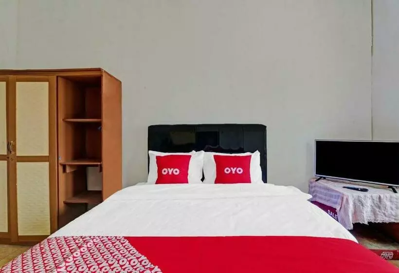 Hotelli Oyo 90815 Guest House Putri Sariwangi Syariah