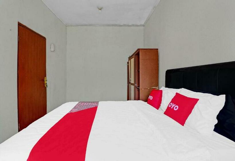 Hôtel Oyo 90815 Guest House Putri Sariwangi Syariah