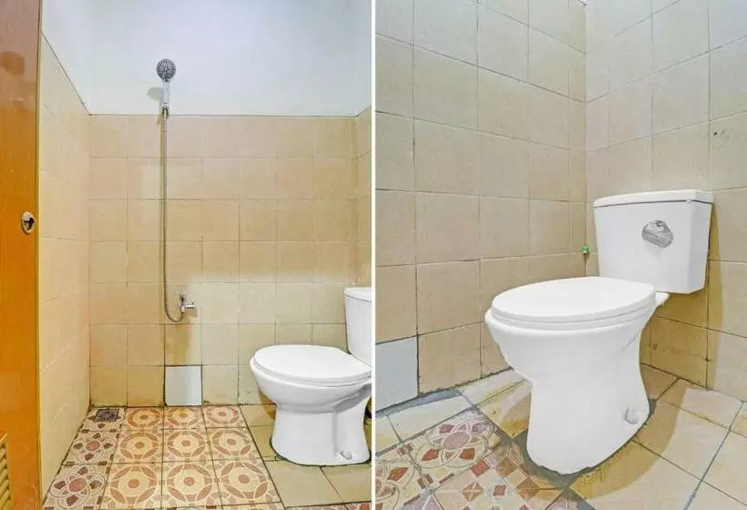 Hotelli Oyo 90815 Guest House Putri Sariwangi Syariah