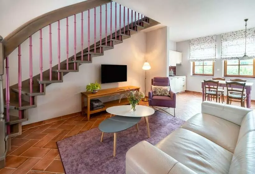 ペンション Modrá Hortenzie