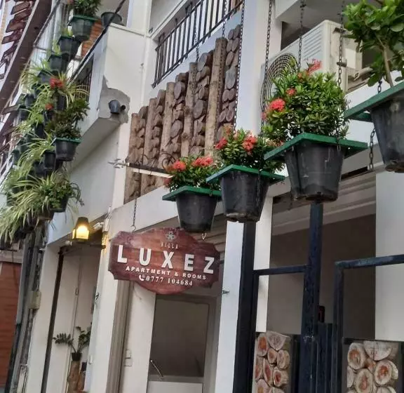 Majatalo Villa Luxez