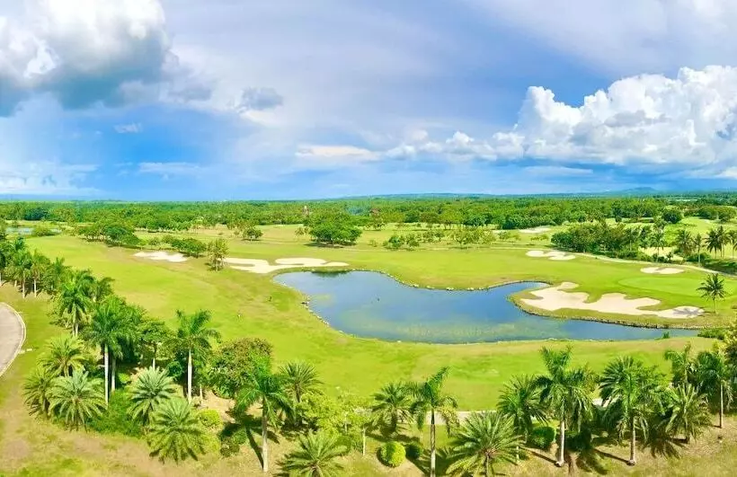 Queens Island Golf And Resort
