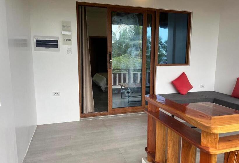 אתר נופש Bohol Coastal View