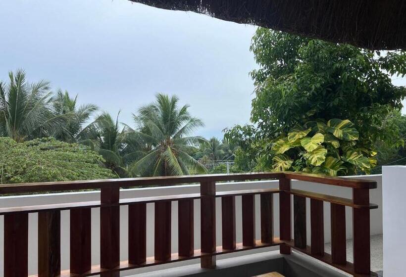 אתר נופש Bohol Coastal View