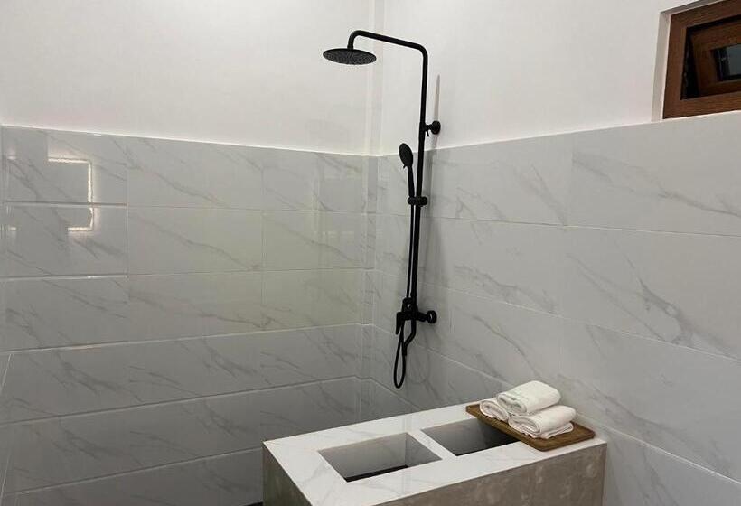 אתר נופש Bohol Coastal View