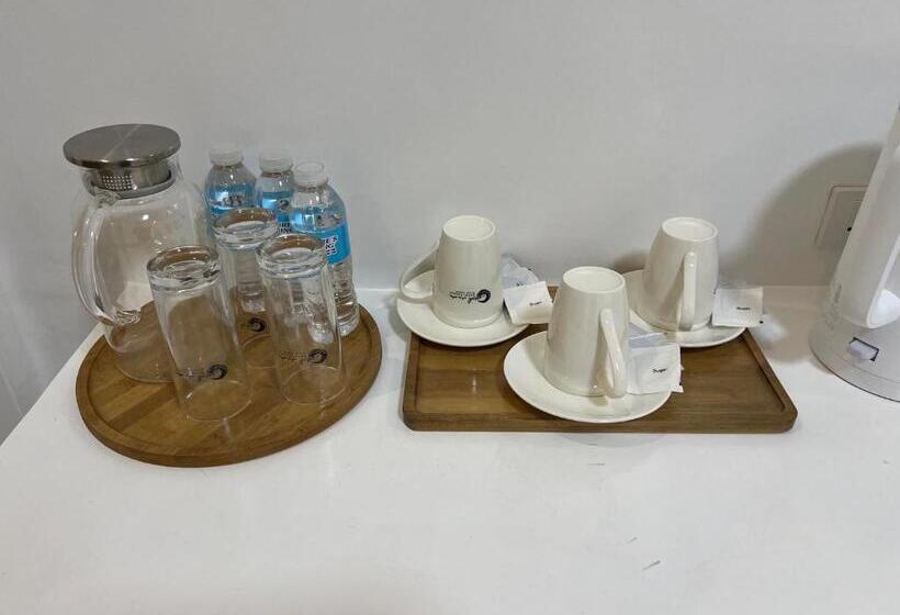 אתר נופש Bohol Coastal View