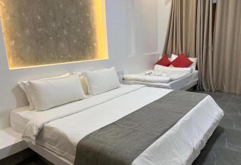 אתר נופש Bohol Coastal View