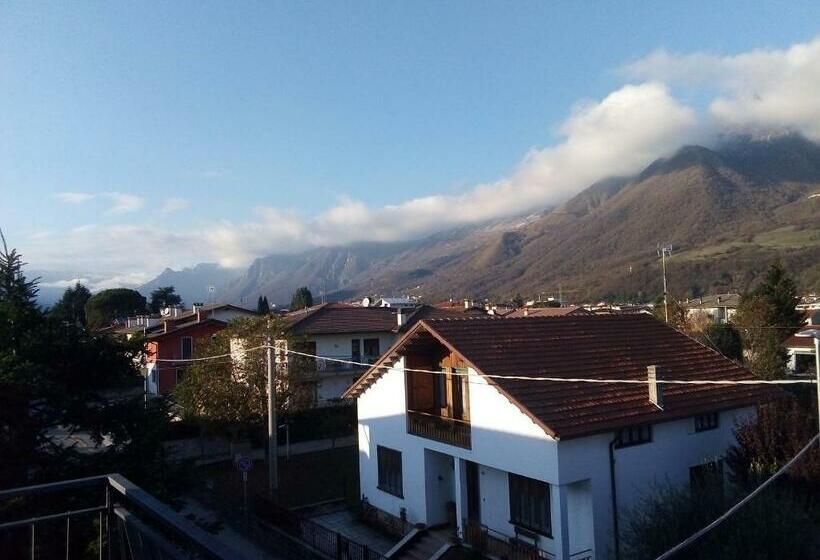 ユースホステル Affitacamere Zimmer Nadia