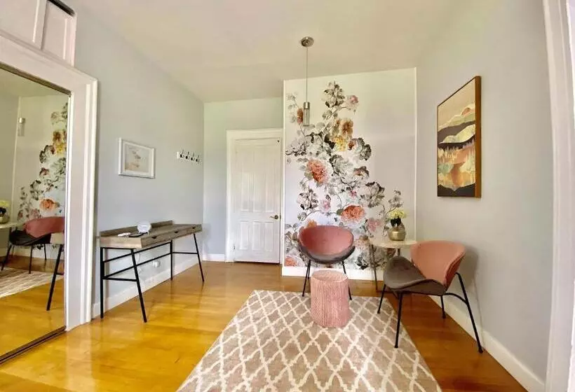 Aamiaismajoitus (B&B) Bloom Farm Guesthouse