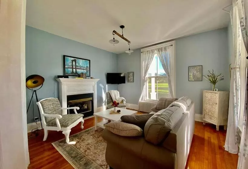 Aamiaismajoitus (B&B) Bloom Farm Guesthouse