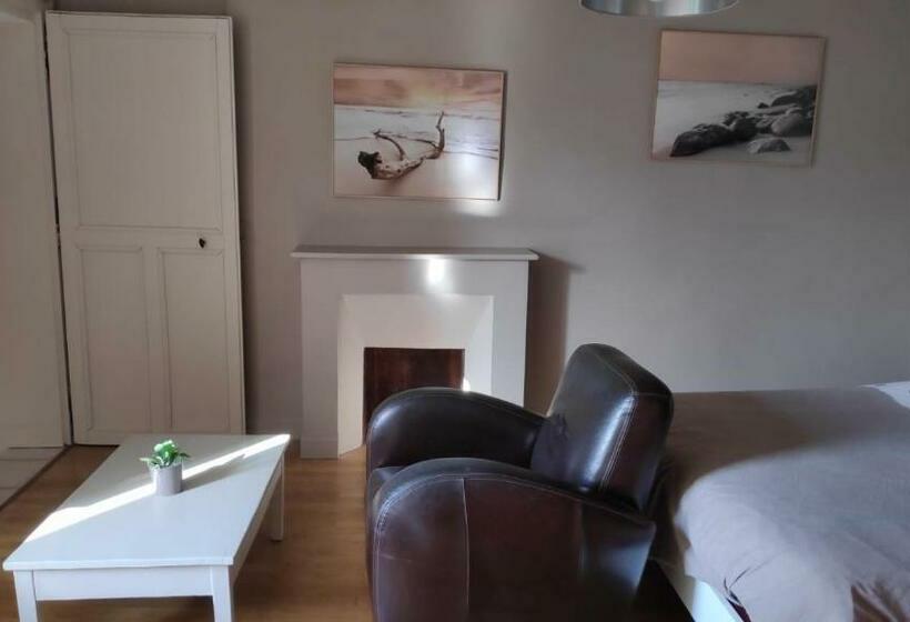 민박 Chambre Privée Tout Confort